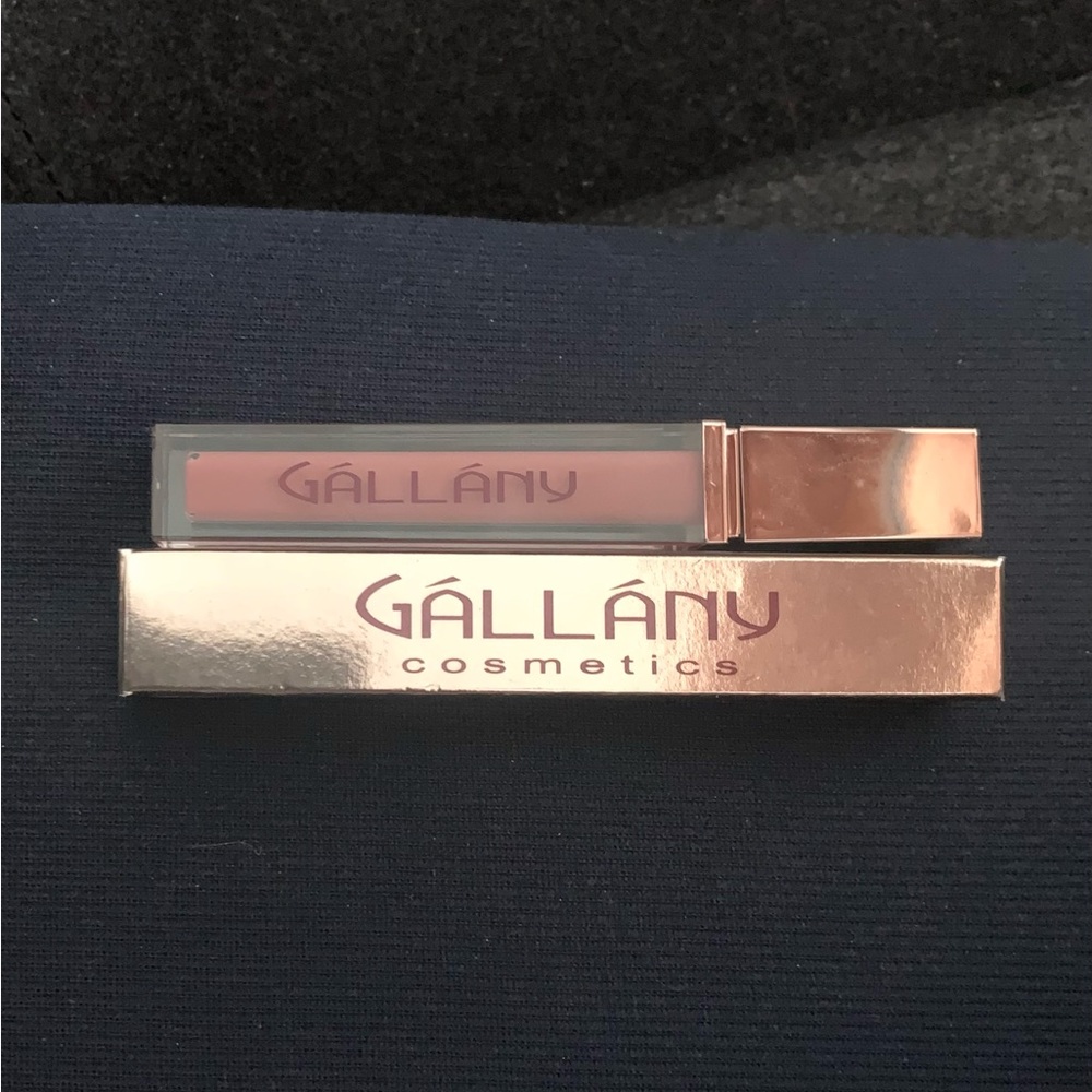 Gállány Cosmetics Lip Gloss - Polite Society 5.8/0.20oz
